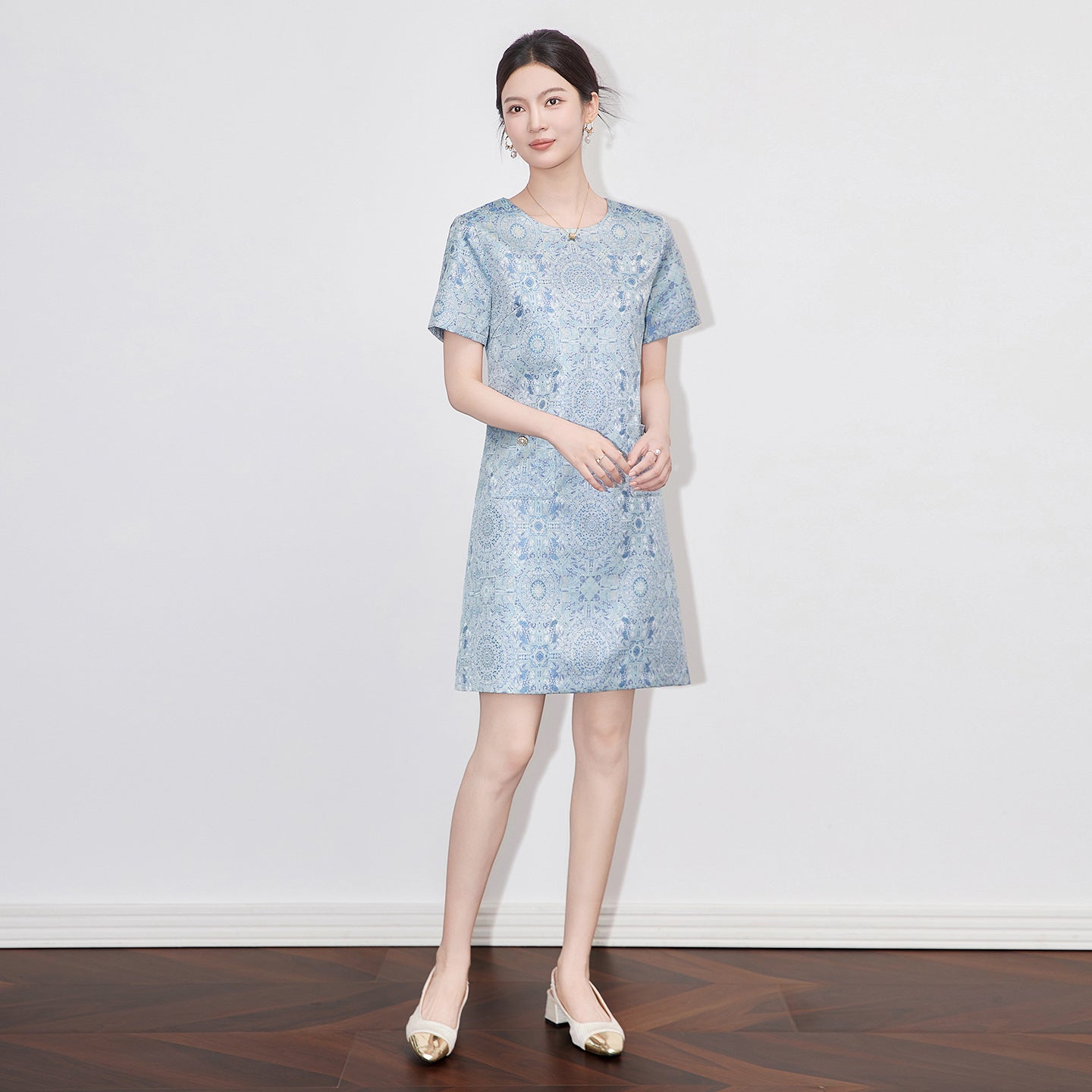 French Elegant Temperament Commuter Embroidery Sequins Round Neck Short Sleeve High Waist Slim A-line Fashion Summer Dress Women