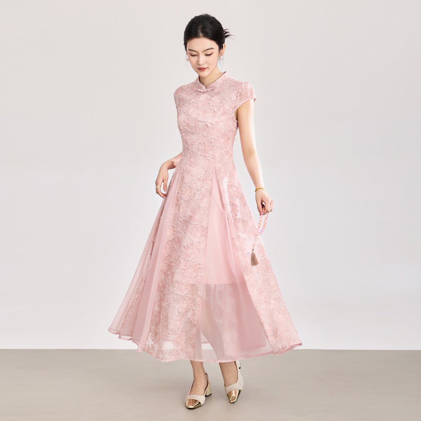 New Chinese Style Reformed Qipao Dress with Waist-Cinching Floral Burnout Patchwork Silk Long A-Line Skirt Business Casual