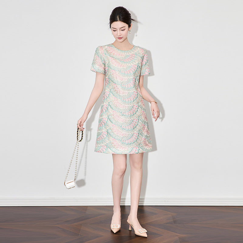 French Lace Short Sleeve Embroidered Dress Women's Summer Fashion Slimming Waist Cinched Midi Dress Artistic Retro