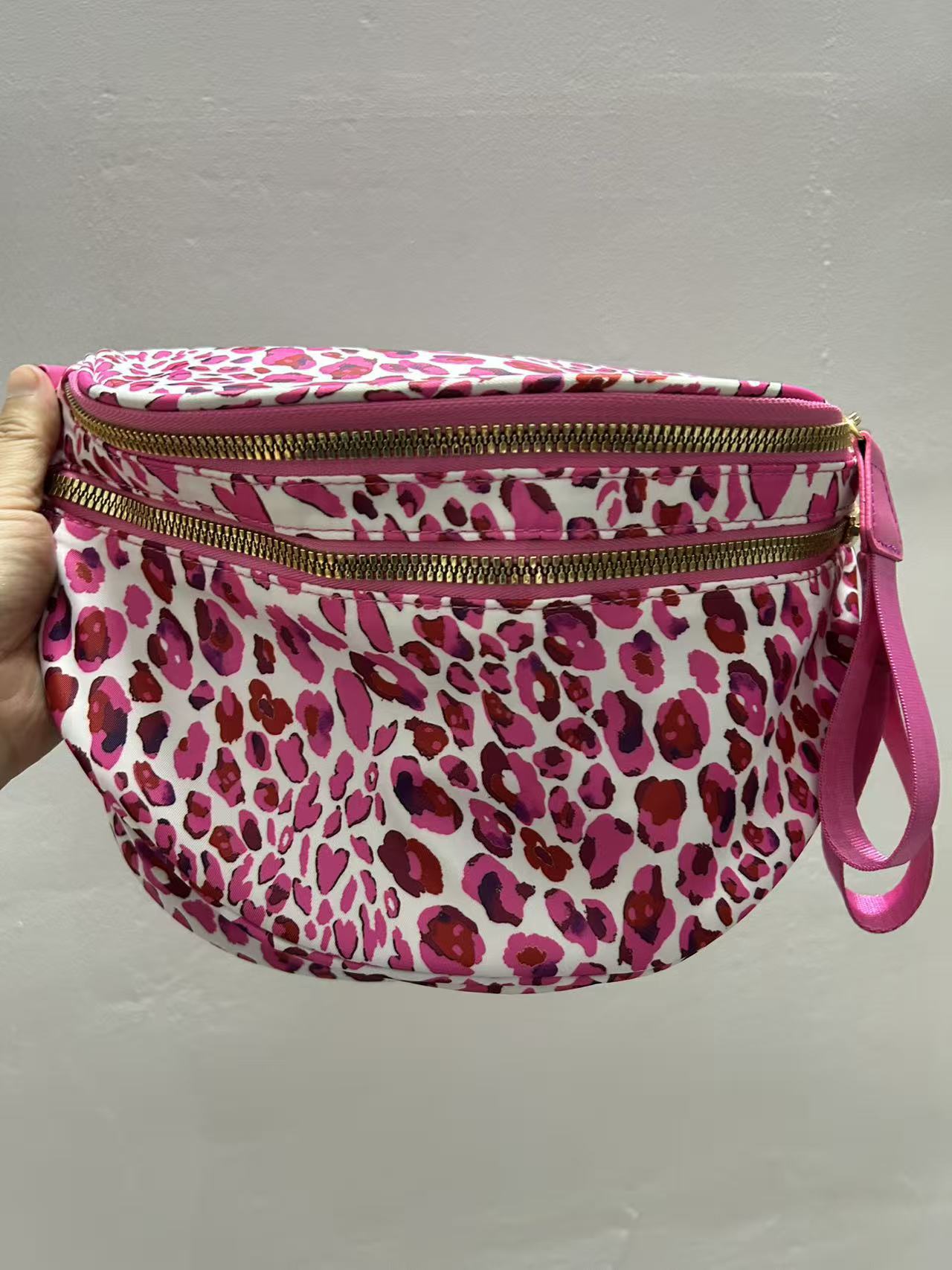 Ladies' Rhombus Shoulder Messenger Bag – Large-Capacity Waterproof Tote for Casual Outfits & Travel Essentials
