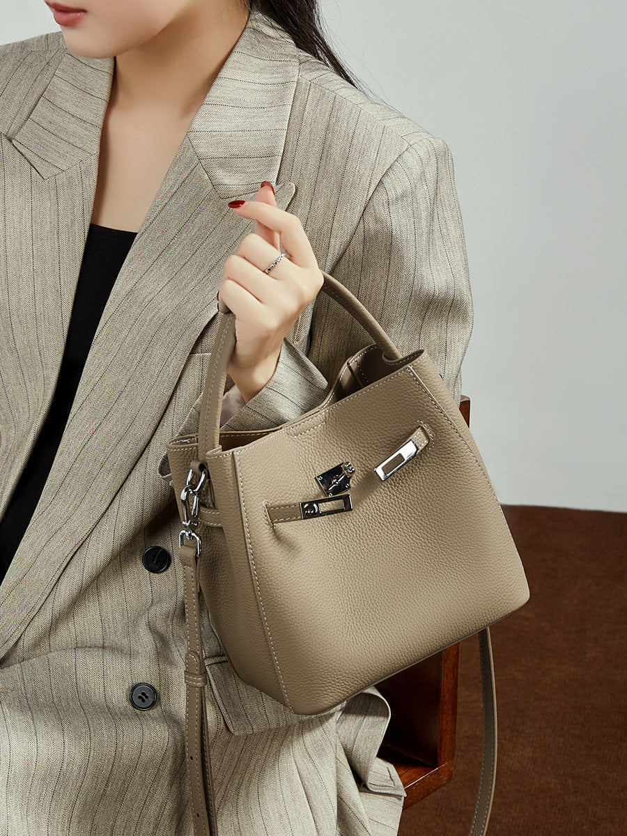 First Layer Cowhide Vegetable Basket Bucket Bag Women's Genuine Leather Versatile Premium Shoulder Bag Portable Oblique Span