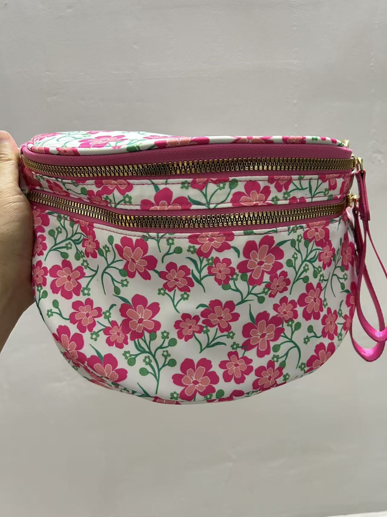 Ladies' Rhombus Shoulder Messenger Bag – Large-Capacity Waterproof Tote for Casual Outfits & Travel Essentials